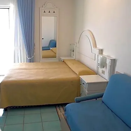 Isolabella Hotel