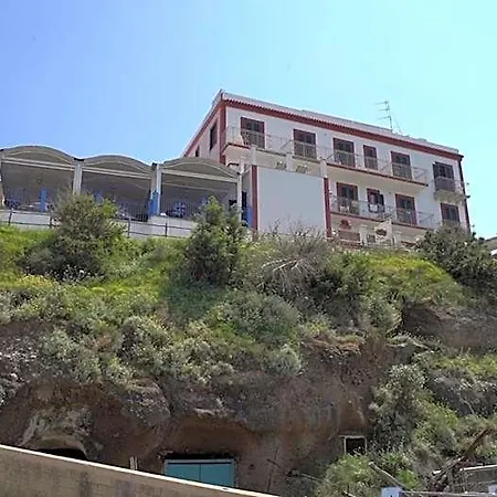 Hotel Isolabella 3*