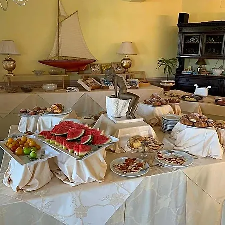 Hotel Isolabella 3*