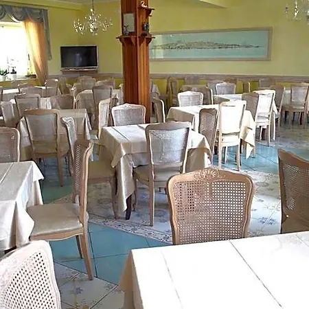 Hotel Isolabella 3*