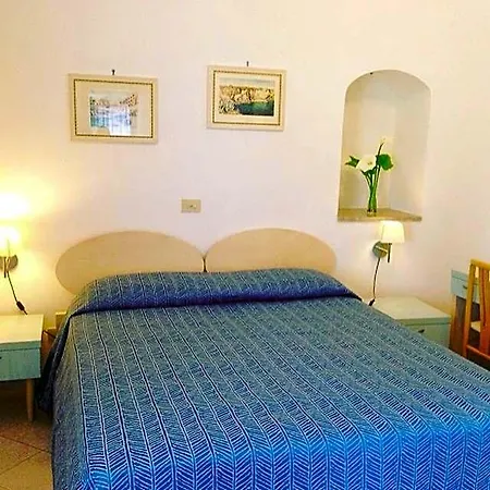 Isolabella Hotel 3*